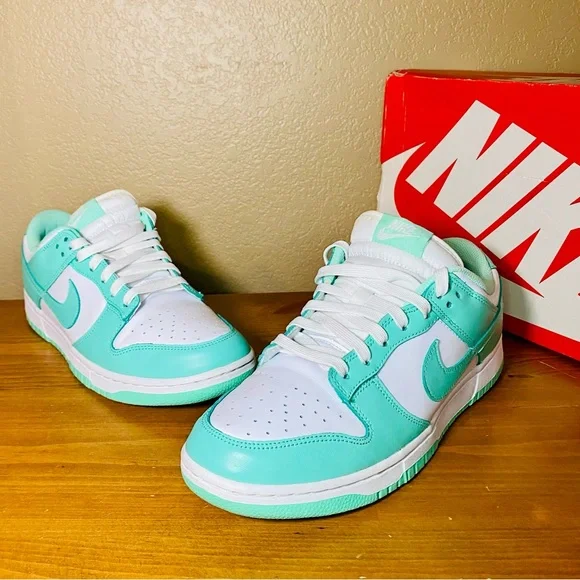 EUC RARE Women’s Nike Low Dunk Green Glow/White Sneakers - HTF - Picture 3 of 17